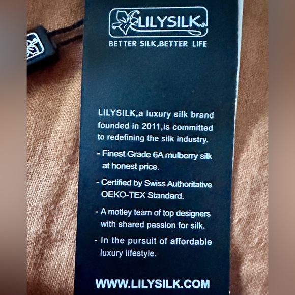 NWT LilySilk Lightweight Knitted Silk Wireless Bra Pink Comfort Bra - Picture 2 of 5